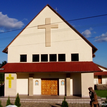 lupkow2004l Nowy Łupków, kościół rzymskokatolicki, 2004 (foto: P. Szechyński)