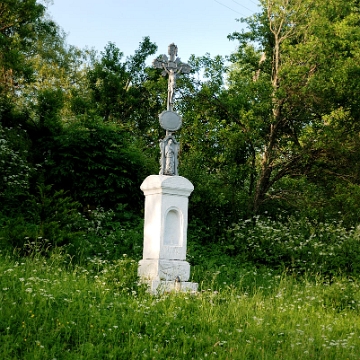 duszatyn2018b Duszatyn, krzyż przydrożny, 2019 (foto: P. Szechyński)