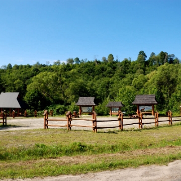 zatwarnica2016a Zatwarnica, nowy parking w Sękowcui, 2016 (foto: P. Szechyński)