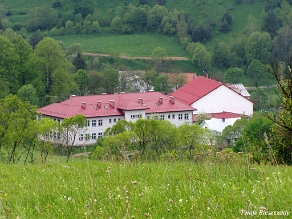 komancza2005n Komańcza, szkoła, 2005 (foto: P. Szechyński)