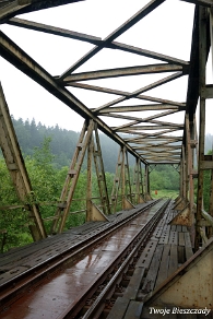 komancza2010l Komańcza, most kolejowy przy kamieniołomie, 2010 (foto: P. Szechyński)