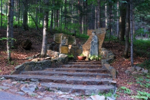 komancza2012f Komańcza, dróżka prymasa, Letnisko, 2012 (foto: P. Szechyński)