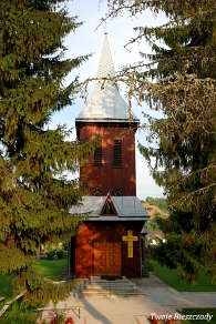 komancza2012l Komańcza, kościół rzymskokatolicki, 2012 (foto: P. Szechyński)