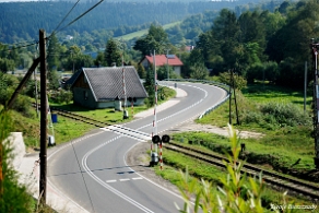 komancza2016a Komańcza, przejazd kolejowy obok cmentarza, 2016 (foto: P. Szechyński)