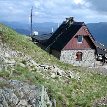 wetlinska2003e Połonina Wetlińska, schronisko Chatka Puchatka w roku 2003 (foto: P. Szechyński)