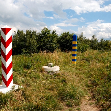 riaba2012z8 Krzemieniec, szlak w stronę Wielkiej Rawki (foto: P. Szechyński)