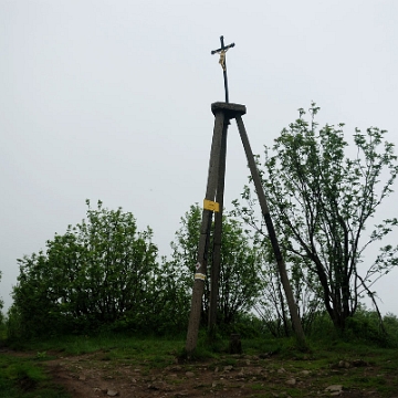 jaslo2020c Jasło, trójnóg geodezyjny na szczycie (foto: P. Szechyński)