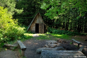 riaba2012r Przełęcz pod Czerteżem, chatka po stronie słowackiej (foto: P. Szechyński)