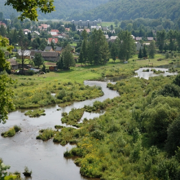 skalam2018i Skała Myczkowiecka, widok z tarasu na martwą odnogę Sanu oraz Myczkowce (foto: P. Szechyński)