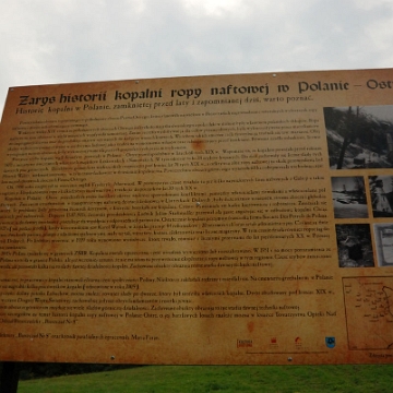 ostre2017f Kopalnia Polana-Ostre, tablica z opisem ścieżki historycznej (foto: P. Szechyński)