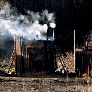 kolonice2014d Kołonice, retorty, wypał węgla, 2014 (foto: P. Szechyński)
