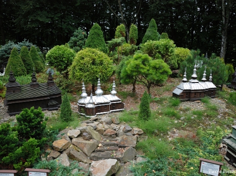 Park miniatur - Centrum Kultury Ekumenicznej w Myczkowcach miniaturowe cerkwie i kościoły południowo-wchodniej Polski oraz Bieszczadów słowackich i ukraińskich