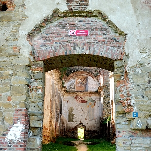 zagorz2010m Zagórz, ruiny klasztoru, 2010 (foto: P. Szechyński)