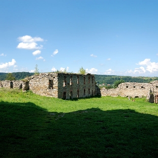 zagorz2010z5 Zagórz, ruiny klasztoru, 2010 (foto: P. Szechyński)