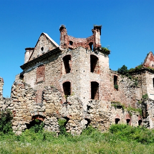 zagorz2010r Zagórz, ruiny klasztoru, 2010 (foto: P. Szechyński)