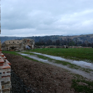 zagorz2014d Zagórz, ruiny klasztoru, 2014 (foto: P. Szechyński)