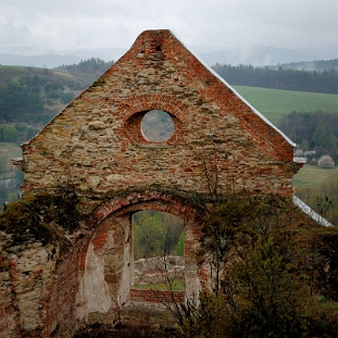 zagorz2014i Zagórz, ruiny klasztoru, 2014 (foto: P. Szechyński)