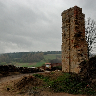 zagorz2014l Zagórz, ruiny klasztoru, 2014 (foto: P. Szechyński)