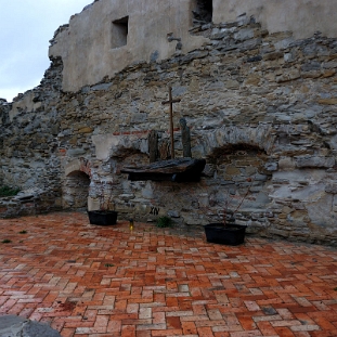 zagorz2014m Zagórz, ruiny klasztoru, 2014 (foto: P. Szechyński)