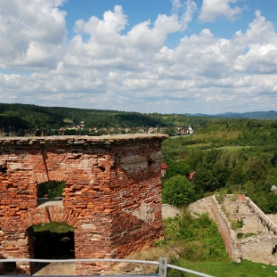 zagorz2017k Zagórz, ruiny klasztoru, 2017 (foto: P. Szechyński)