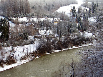 Widok na Dwernik zimą