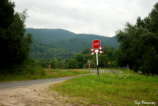 Żubracze, przejaz kolejowy