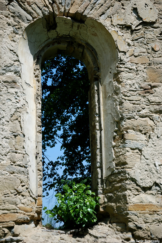 Ruiny cerkwi w Berezce, okno