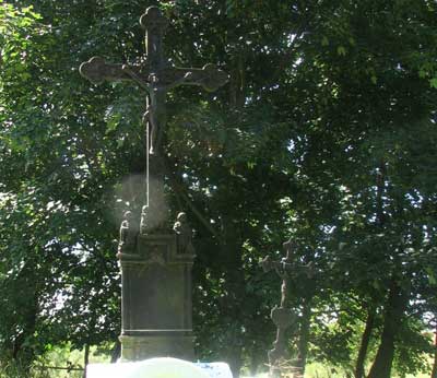 Cmentarz w Bystrem k.Czarnej