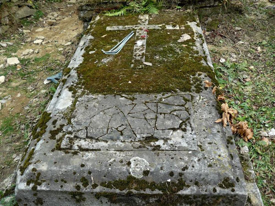 grób hrabiny Klary Stroińskiej