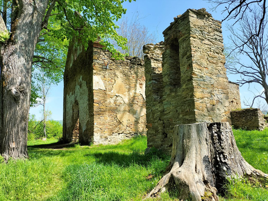 Krywe, ruiny cerkwi