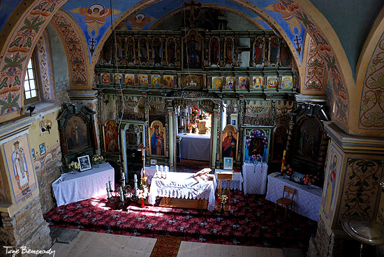 Wnętrze cerkwi w Smolniku nad Osławą
