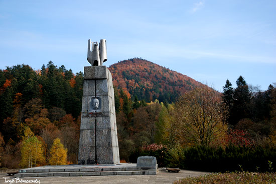 pomnik Świerczewskiego