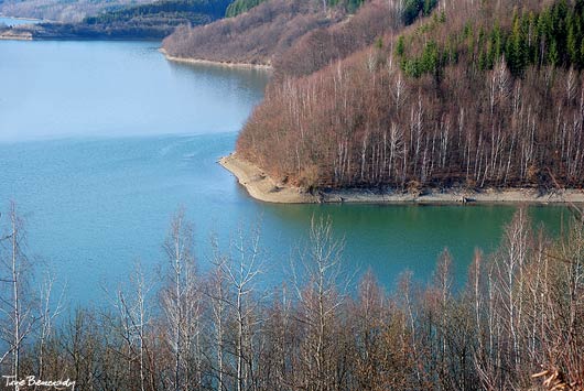 Zalew Starina wczesną wiosną